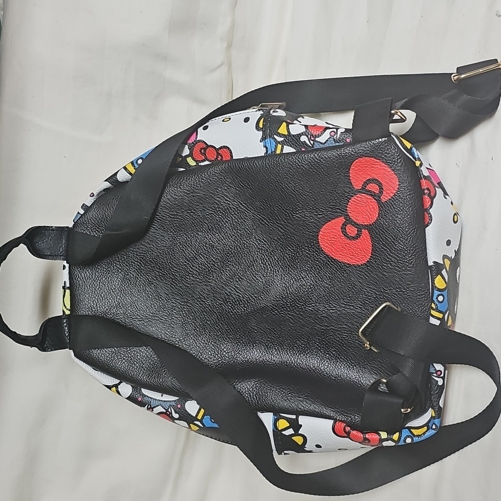 Hello Kitty mini backpack - Picture 2 of 5